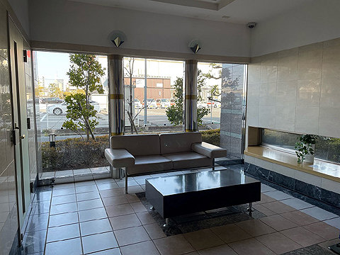 エントランス　エントランスホール