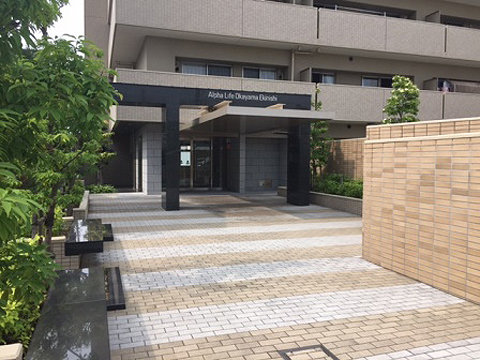 エントランス アプローチ~エントランス