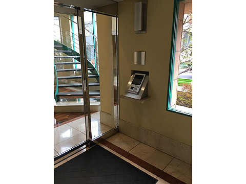 エントランス　エントランス