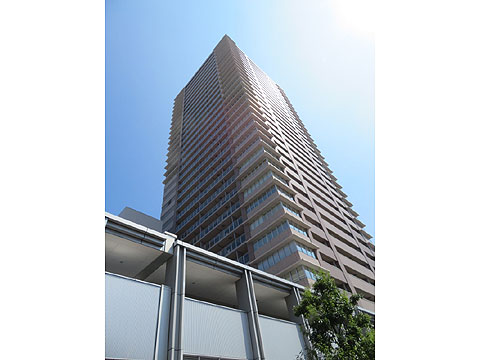 現地外観写真 広島駅までデッキ直結