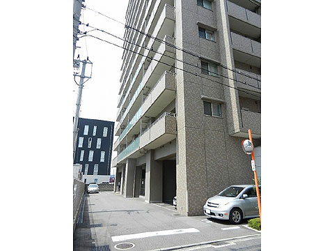 現地外観写真 東側からの外観