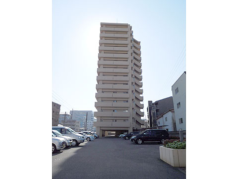 現地外観写真 建物外観(北側接道より撮影)