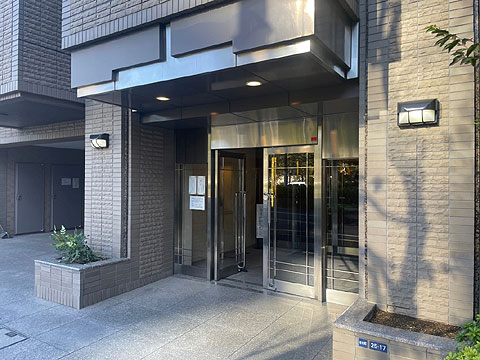 現地外観写真 エントランス外観