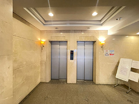 ロビー EVホール