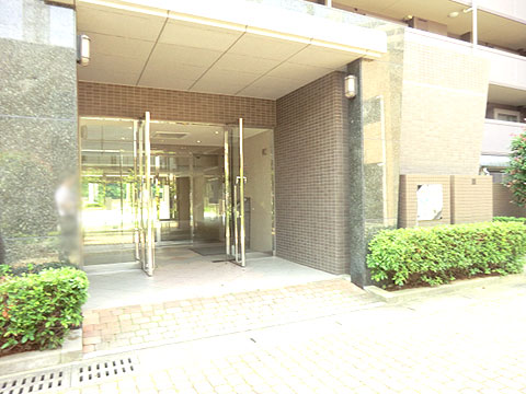現地外観写真　エントランス