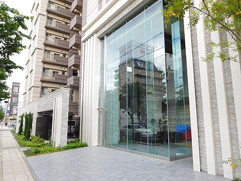 エントランス　エントランス