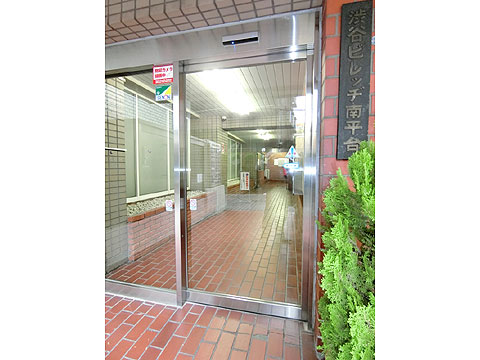 エントランス　エンブレム