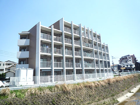 現地外観写真　P1020879