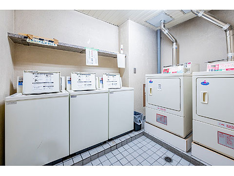 その他共用部 コインランドリーあり