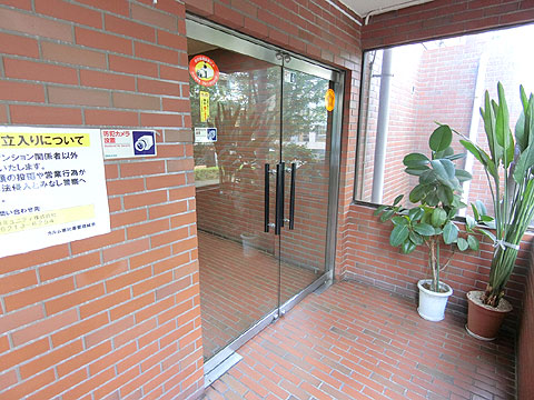 現地外観写真 入口