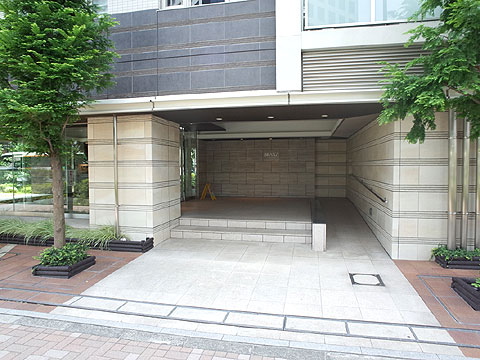 エントランス ブランズ