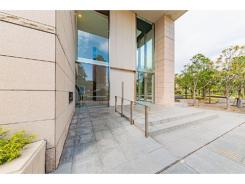 エントランス　エントランス外観