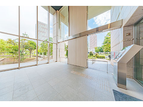 エントランス　風除室