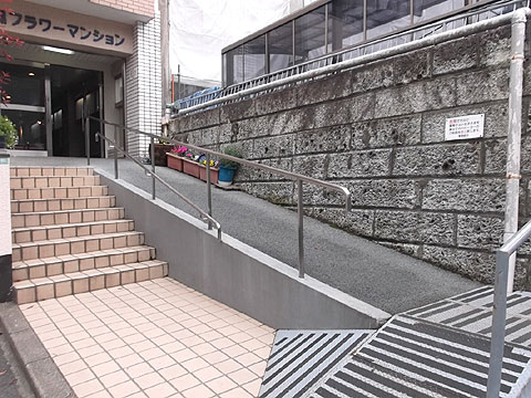 エントランス　エントランス