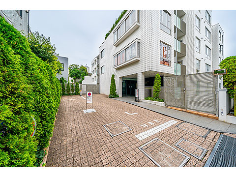 エントランス エントランス