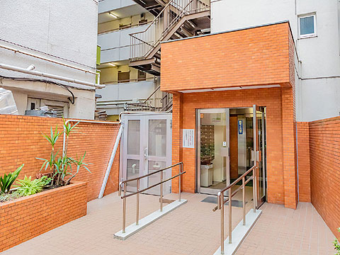 エントランス エントランスアプローチです。