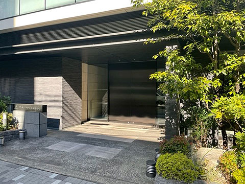 現地外観写真 エントランス外観