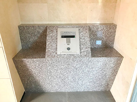 エントランス　オートロック