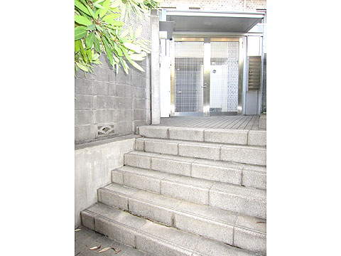 エントランス　ベルヴィータ学芸大学エントランス