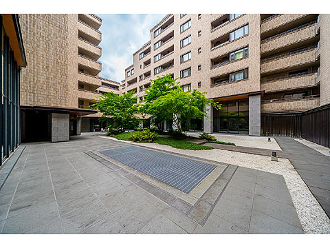 その他共用部 静の庭(中庭)です。