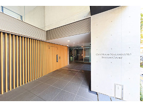 エントランス　エントランス