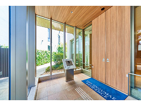 エントランス　風除室