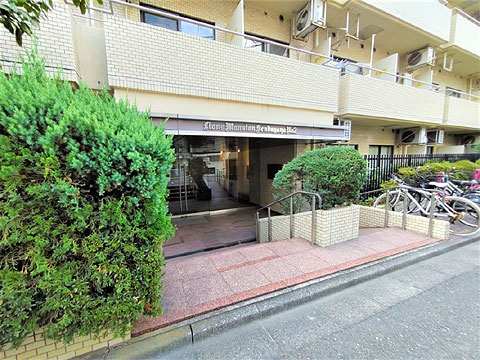 エントランス スロープ付きのエントランスアプ