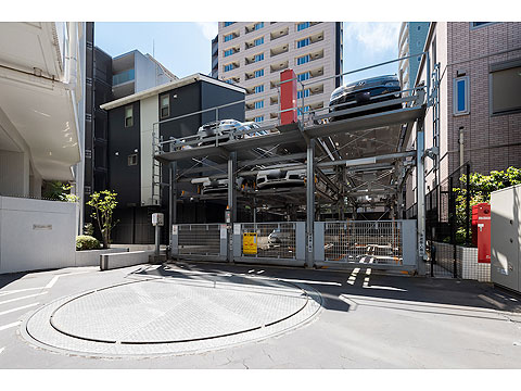 駐車場　駐車場