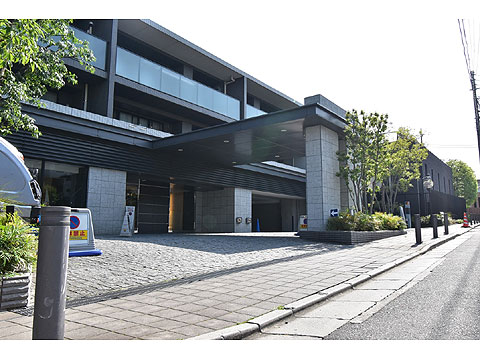 エントランス　エントランス外観