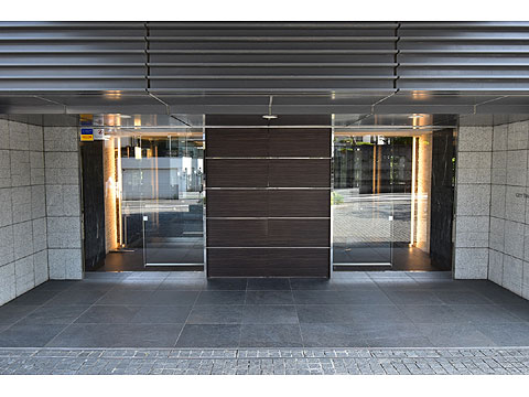 エントランス　エントランス外観