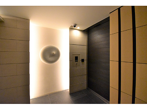 エントランス　2重ロックのエントランス