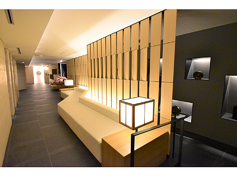 エントランス　エントランスラウンジ