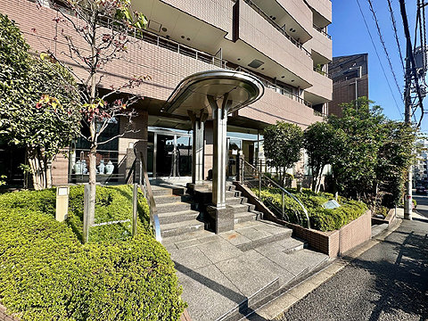 エントランス　エントランス外観