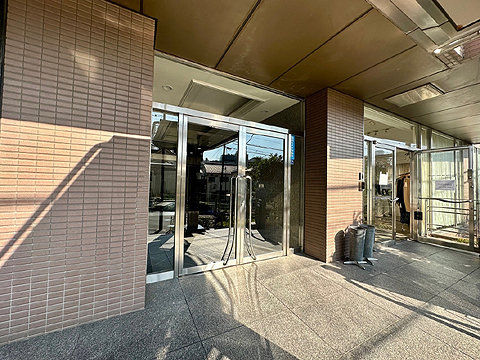 エントランス　エントランス外観