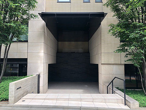 エントランス　２