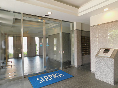 エントランス オートロックのある風除室