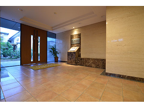 エントランス　風除室