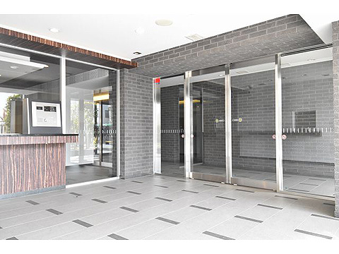 エントランス　風除室