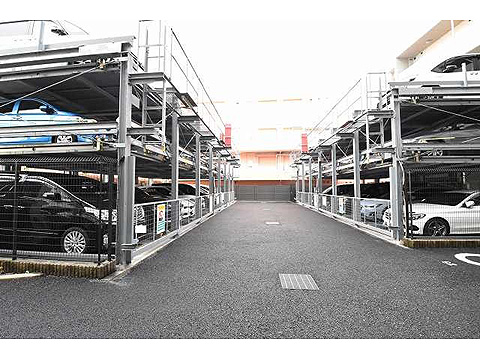 駐車場　駐車場