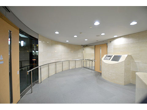 エントランス　共用部　オートロック