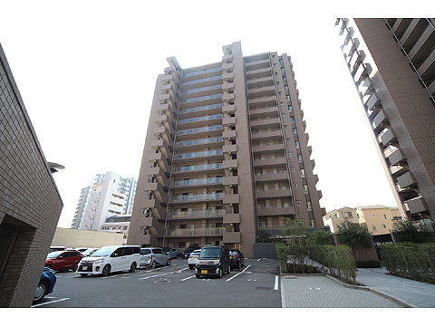 現地外観写真　サーパス皆実町ネオスタイル東館3