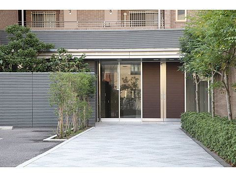 現地外観写真　サーパス皆実町ネオスタイル東館9