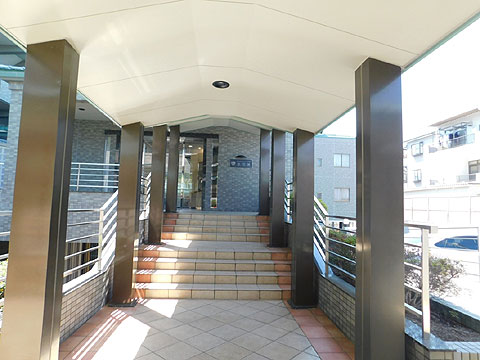 現地外観写真　エントランス