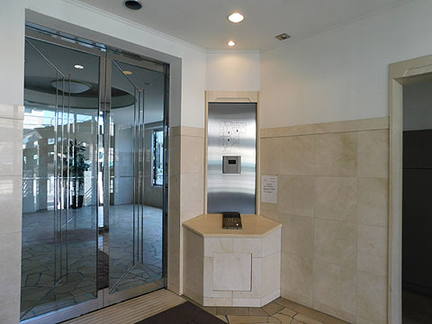 エントランス　エントランス