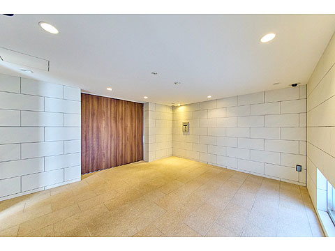 エントランス　風除室