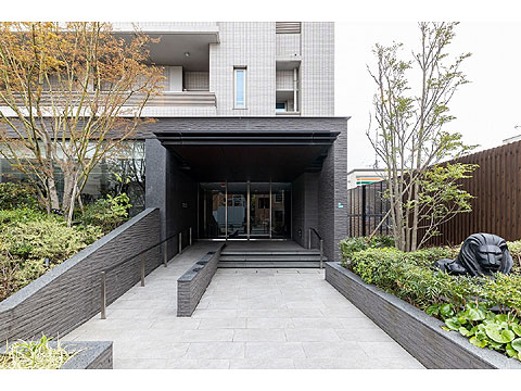 エントランス ●5B7A7061