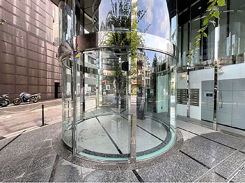 エントランス　エントランス