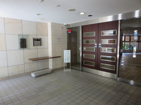 エントランス メインエントランス