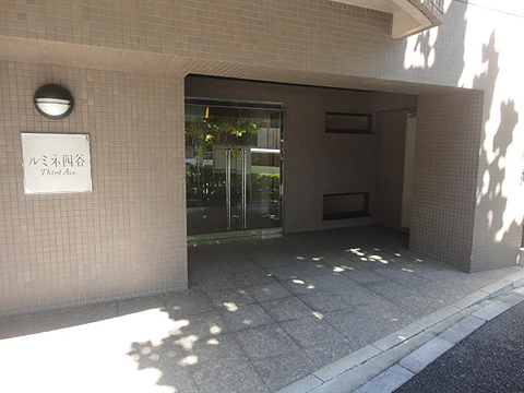 その他共用部　エントランス2