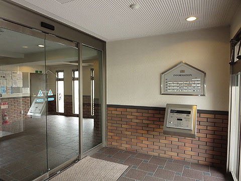 エントランス　風除室